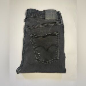 Women’s Levis Black Distressed Jeans